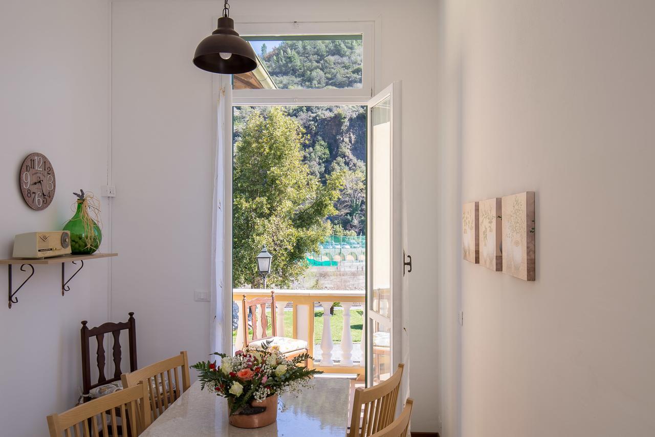 Dussaiga - La Casa Di Meluccio Dolceacqua Exterior foto
