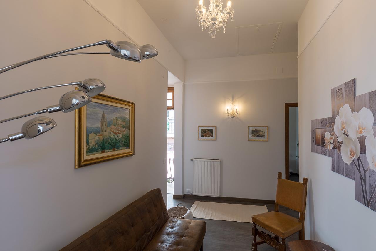Dussaiga - La Casa Di Meluccio Dolceacqua Exterior foto